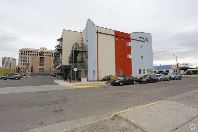 Building Photo - Anthea