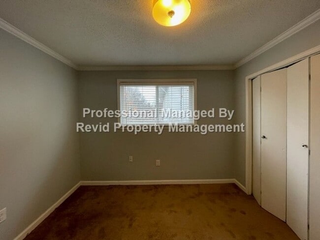 Building Photo - 36 N Auburndale St