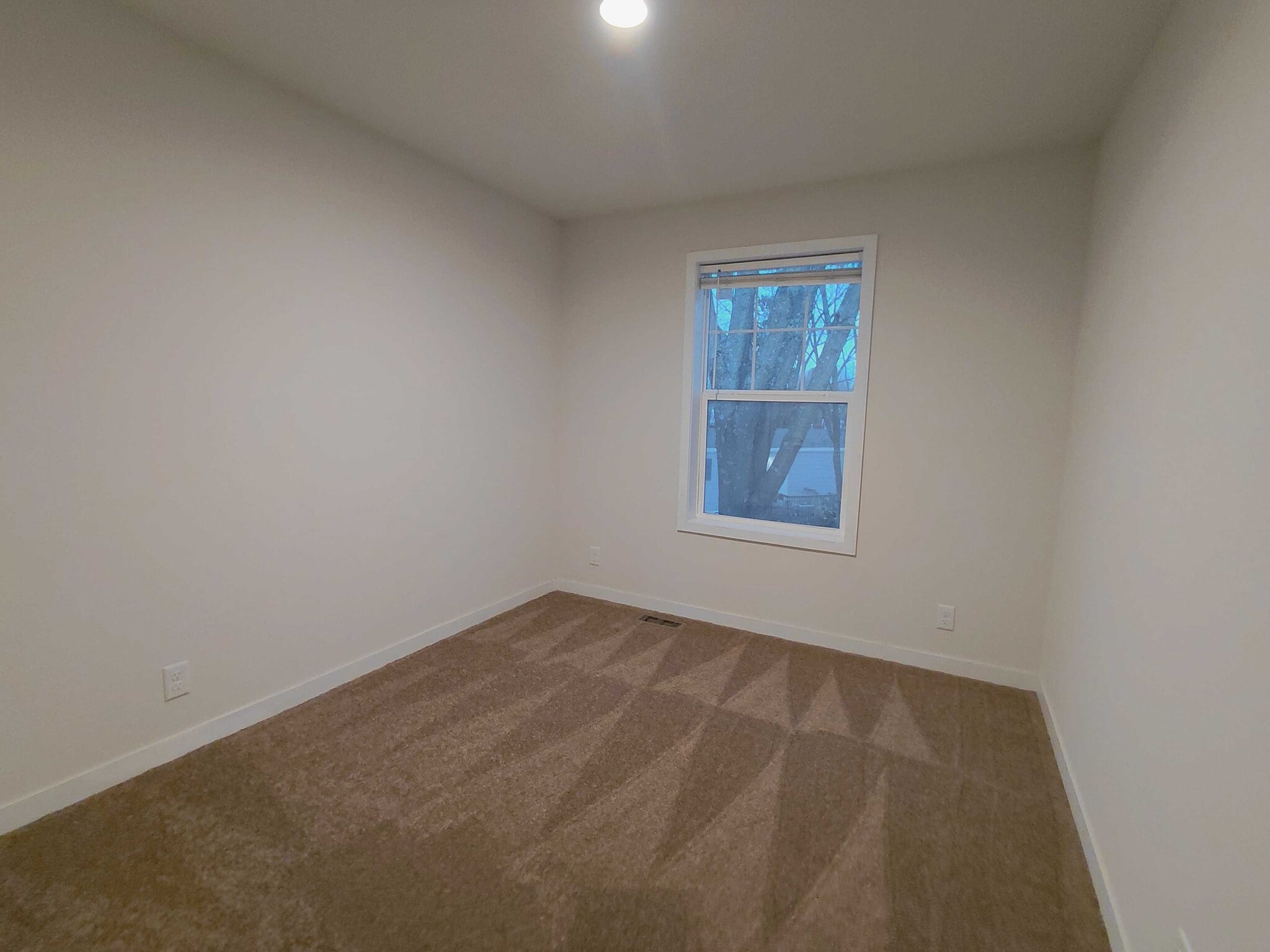 Building Photo - 2014 Gull Ln NW