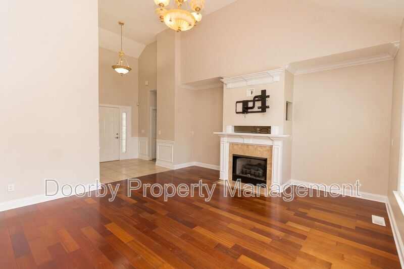 Building Photo - 8584 Sunridge Dr