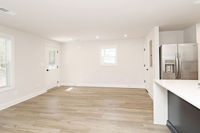Building Photo - Be The First To Live Here - Pet-Friendly Crozet End-Unit Apartment