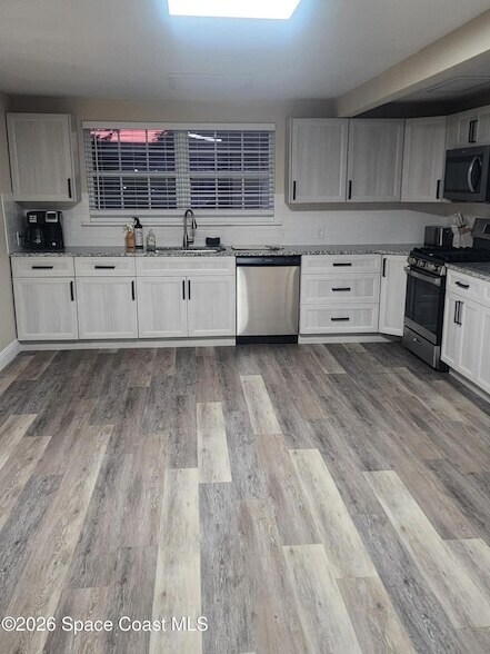 Building Photo - 410 4th St