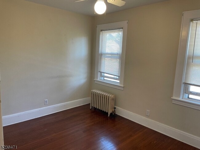 Building Photo - 184 N Bridge St