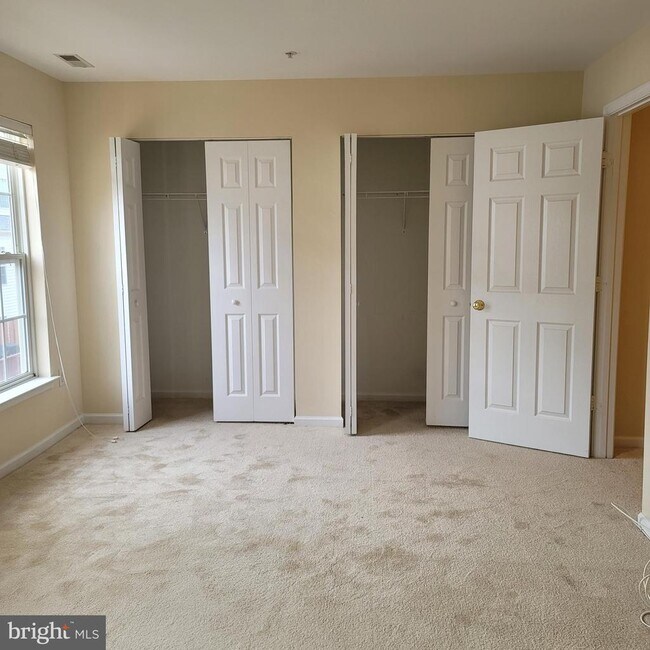 Building Photo - 9821 Bon Haven Ln