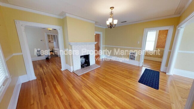 Building Photo - 2044 Forbes St