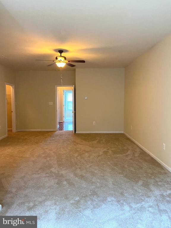 Building Photo - 12646 Heron Ridge Dr