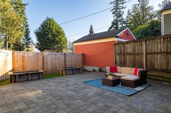 Building Photo - 9716 Dayton Ave N