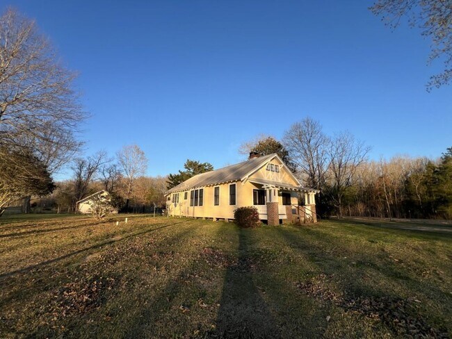Building Photo - 8222 Hwy 955