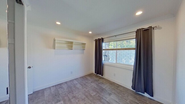 Building Photo - 6851 Via Angelina Dr