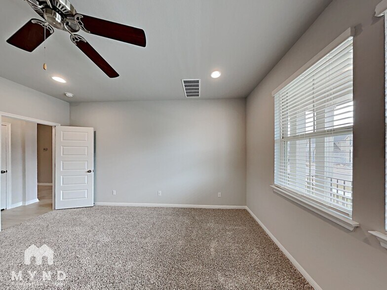 Building Photo - 1133 Kerrwood Wy