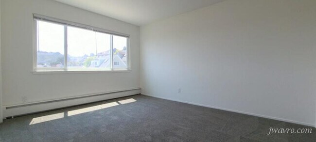 Building Photo - 275 Grand View Ave