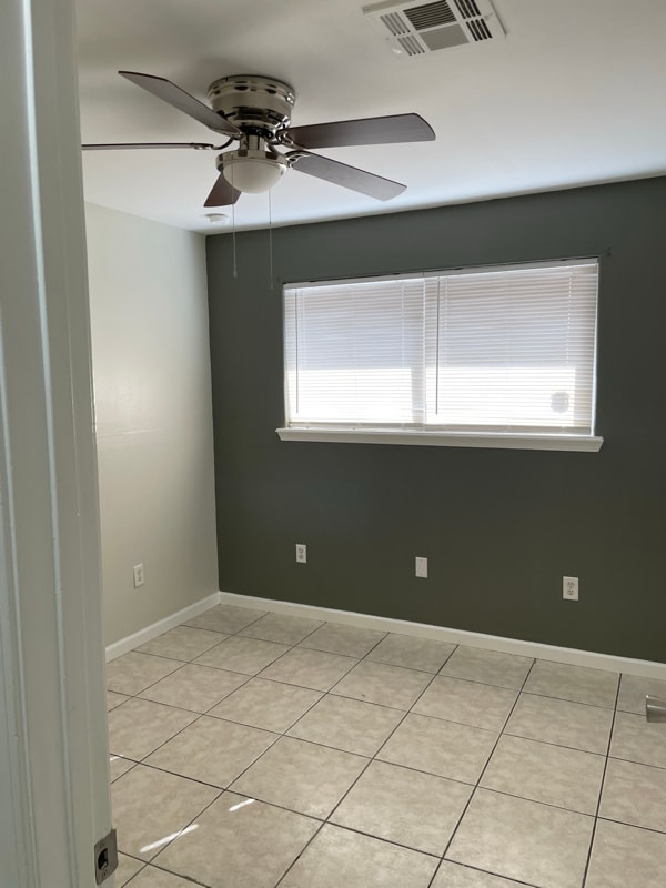 Building Photo - 6254 Kuebel Dr