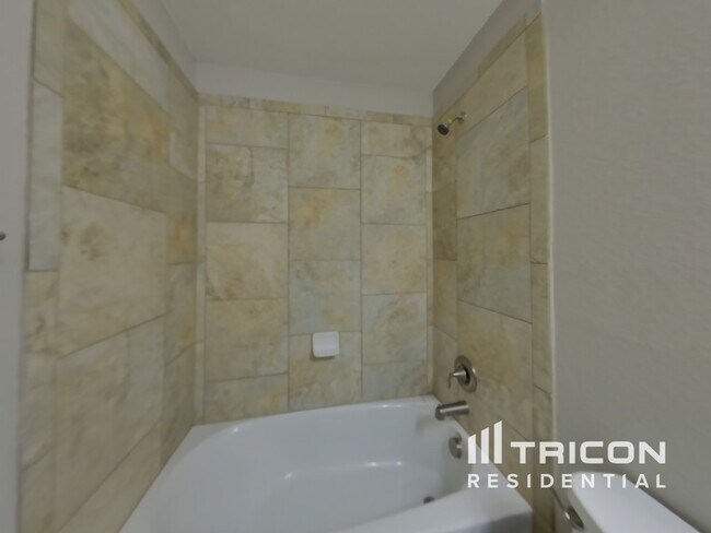 Building Photo - 1367 Star Meadow