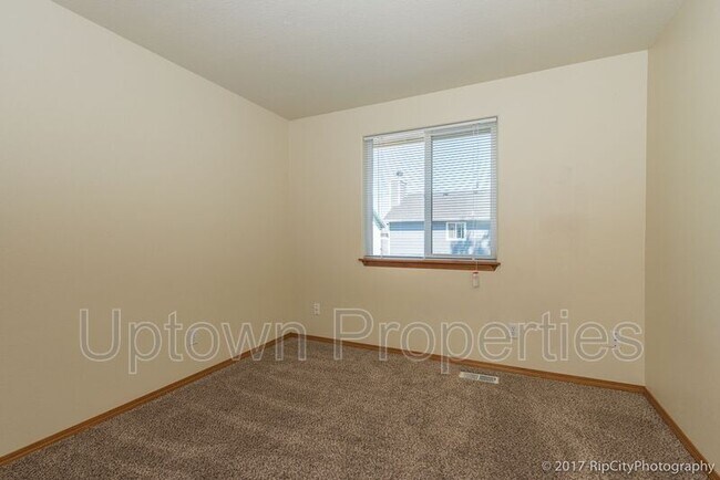 Building Photo - 978 SW 208th Pl