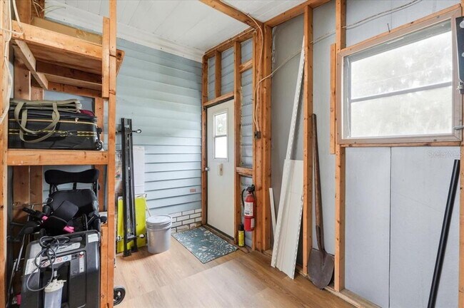 Building Photo - 1798 Fox Hill Dr