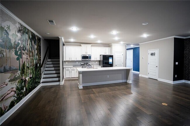 Building Photo - 2215 Manor Pointe Dr