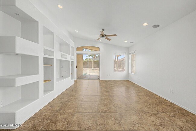 Building Photo - 14834 W Lamoille Dr