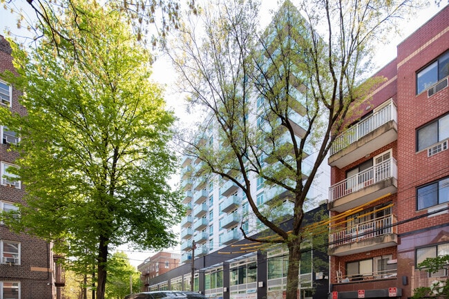 Building Photo - The East West Tower