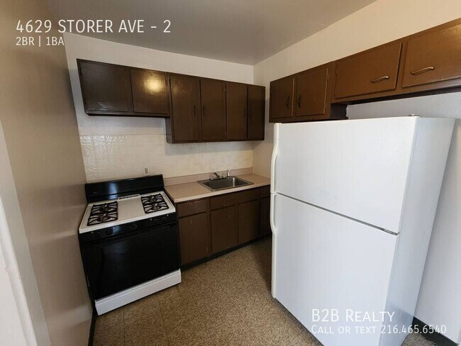 Building Photo - 4629 Storer Ave