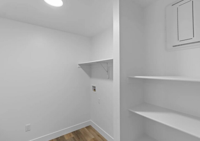 Building Photo - Newly Built 4 Bedroom Townhome!