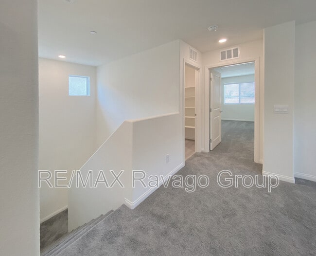 Building Photo - 9920 S Ullom Dr
