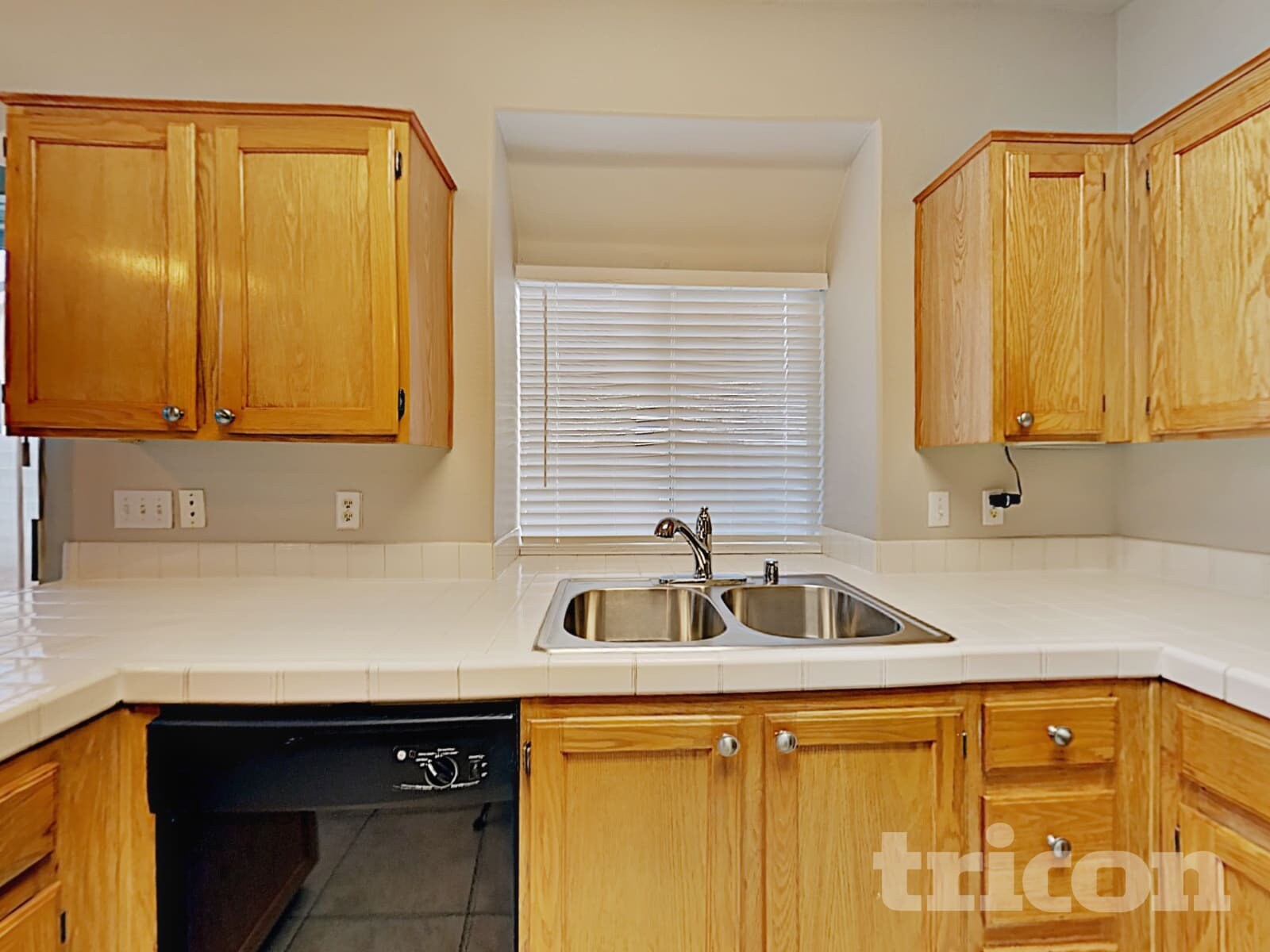 Building Photo - 6667 Whistling Swan Way