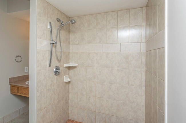 Building Photo - 14206 Webster Dr