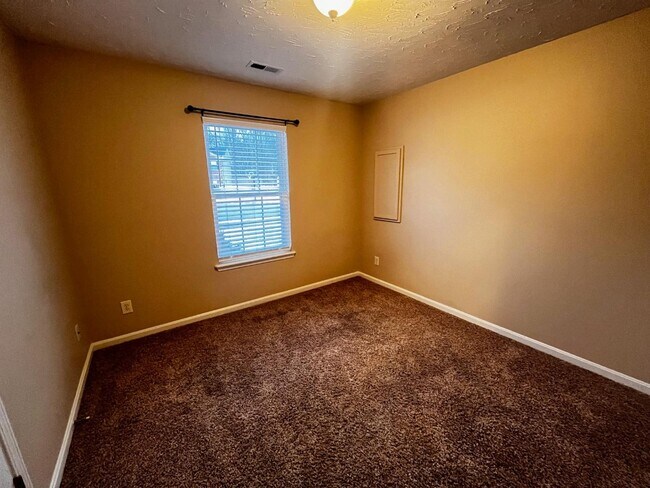 Building Photo - 403 Parker Pl