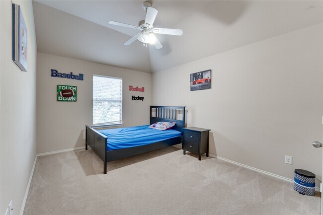 Building Photo - 25806 Palmdale Estate Dr