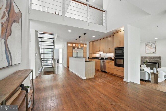 Building Photo - 6702 Oregon Ave NW