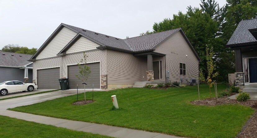 Primary Photo - 3732 Marigold Dr