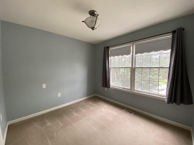 Building Photo - 211 Morningside Dr