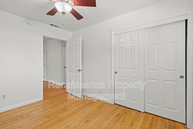 Building Photo - 5619 N El Dorado St
