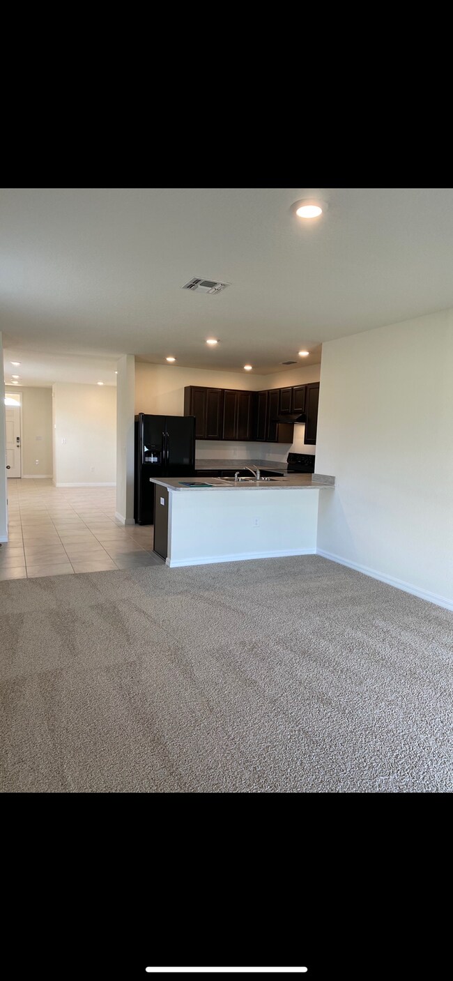 Building Photo - 621 Squires Grove Dr