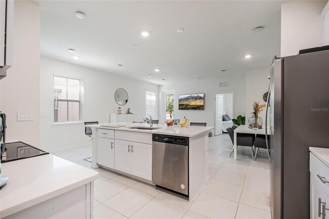 Building Photo - 4377 Small Creek Rd