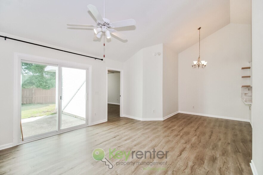 Building Photo - 3733 Merestone Dr