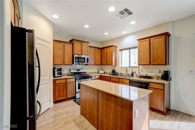 Building Photo - 5446 Gold One Ln