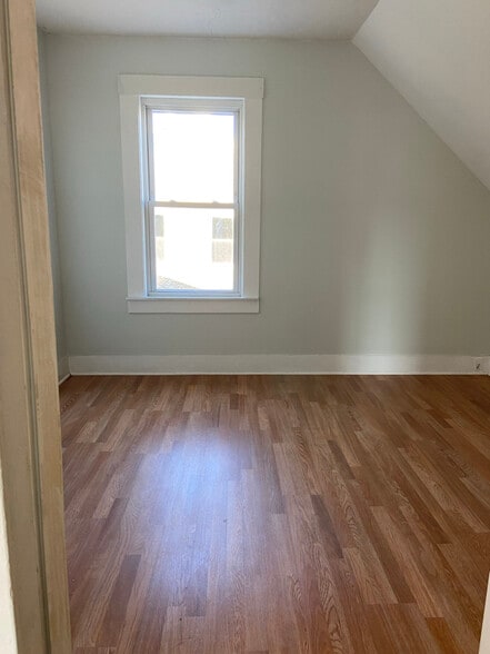 Building Photo - 244 E Broadway