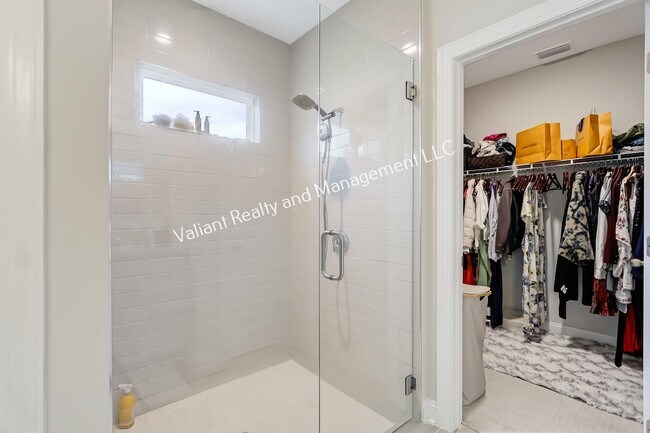 Building Photo - 295 Morning Mist Ln