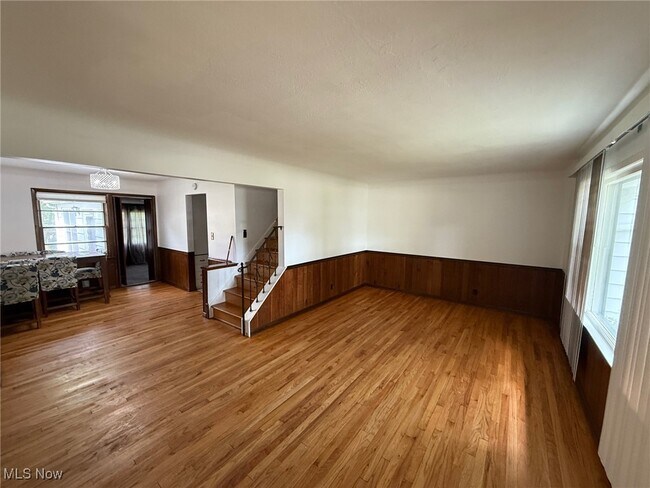 Building Photo - 1156 Haverston Rd