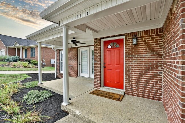 Building Photo - Super Nice Shelbyville Condo For Rent