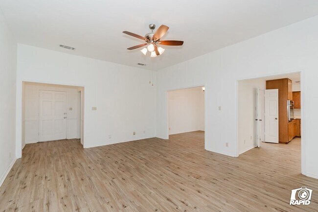 Building Photo - 4911 Sherwood Dr