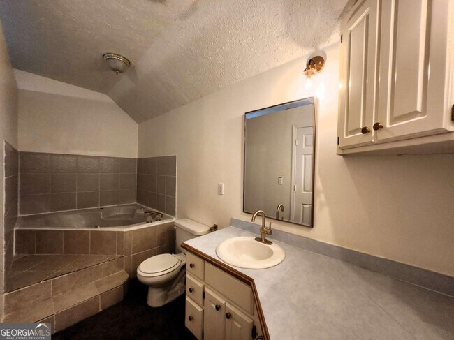 Building Photo - 1247 Wooten Dr