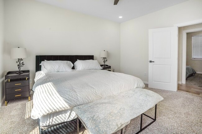 Building Photo - 1611 Shelby St