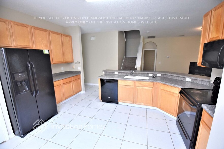 Building Photo - 866 Cherry Valley Way