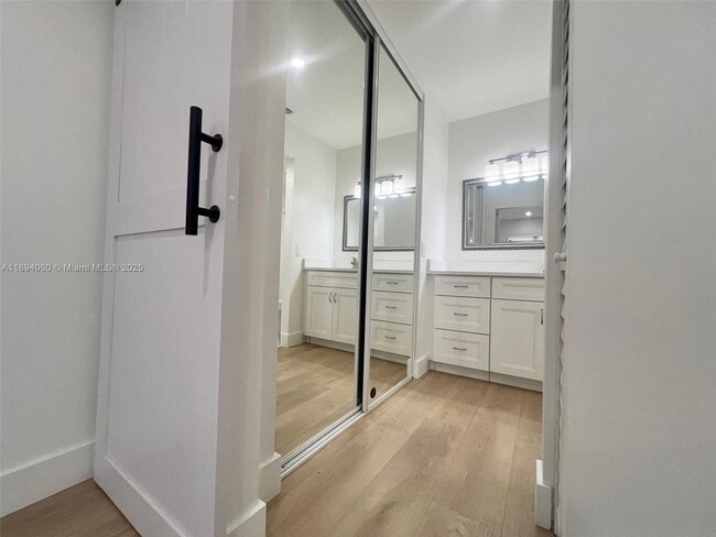 Building Photo - 1000 River Reach Dr