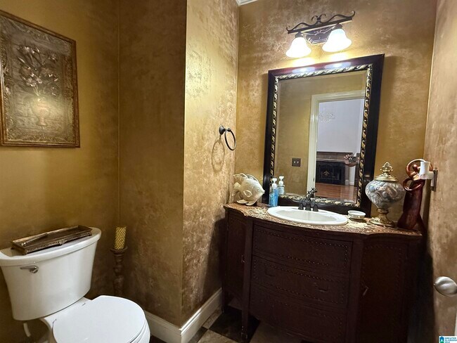 Building Photo - 2304 Arbor Glen