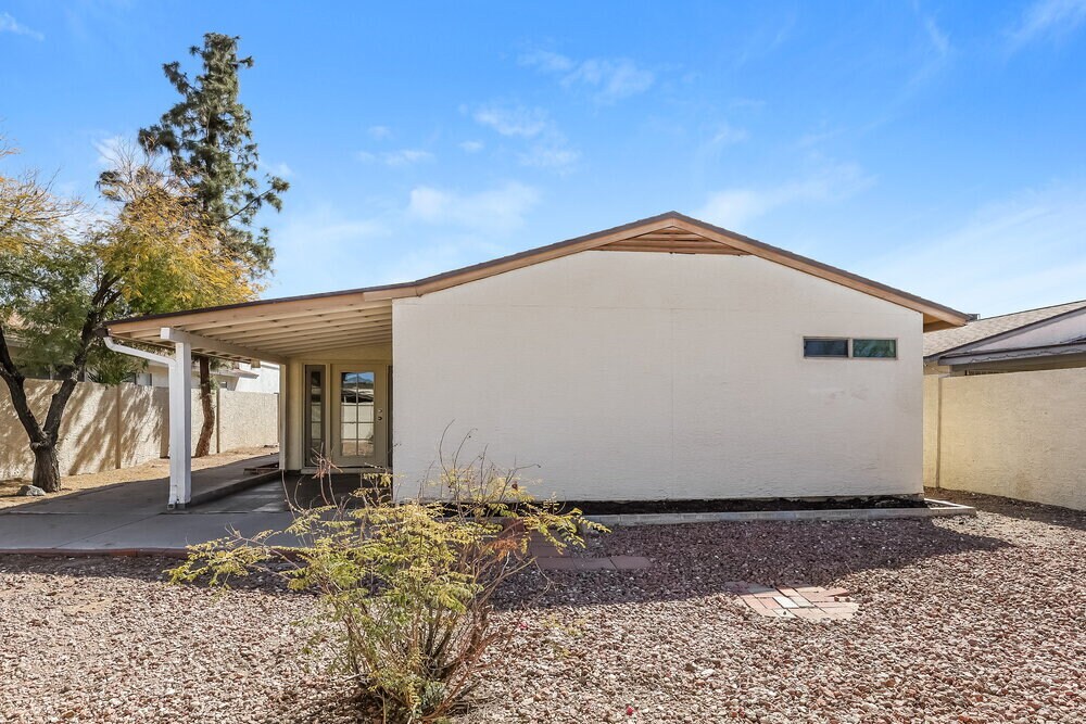 Building Photo - 4758 W Escuda Dr
