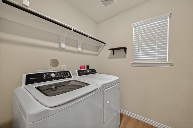 Building Photo - 6238 Milbridge Creek Ln