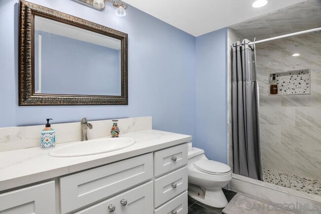 Building Photo - 3508 Tierra Linda Ln